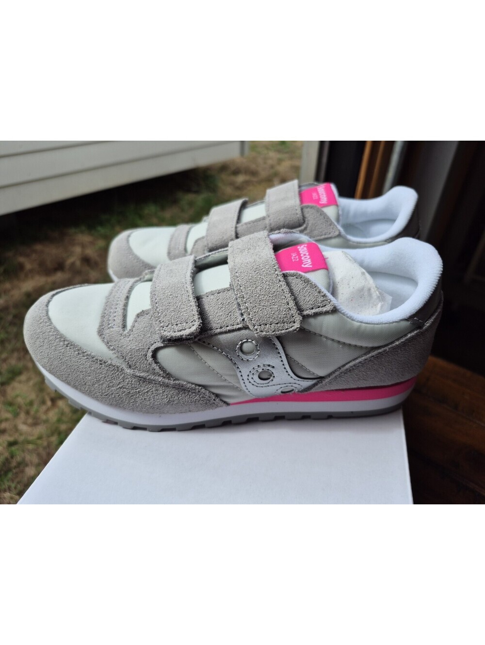 NIB Saucony Kids Jazz Double Hook Loop Sneaker Shoes Big Kid US size 6 M leather